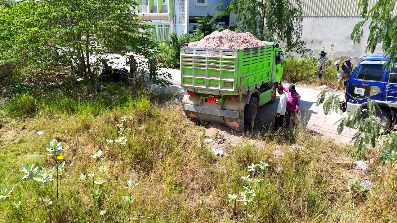 First Start New Landfill Project! Construction like Never Before by Truck & Bulldozer D31P,Mix VDO