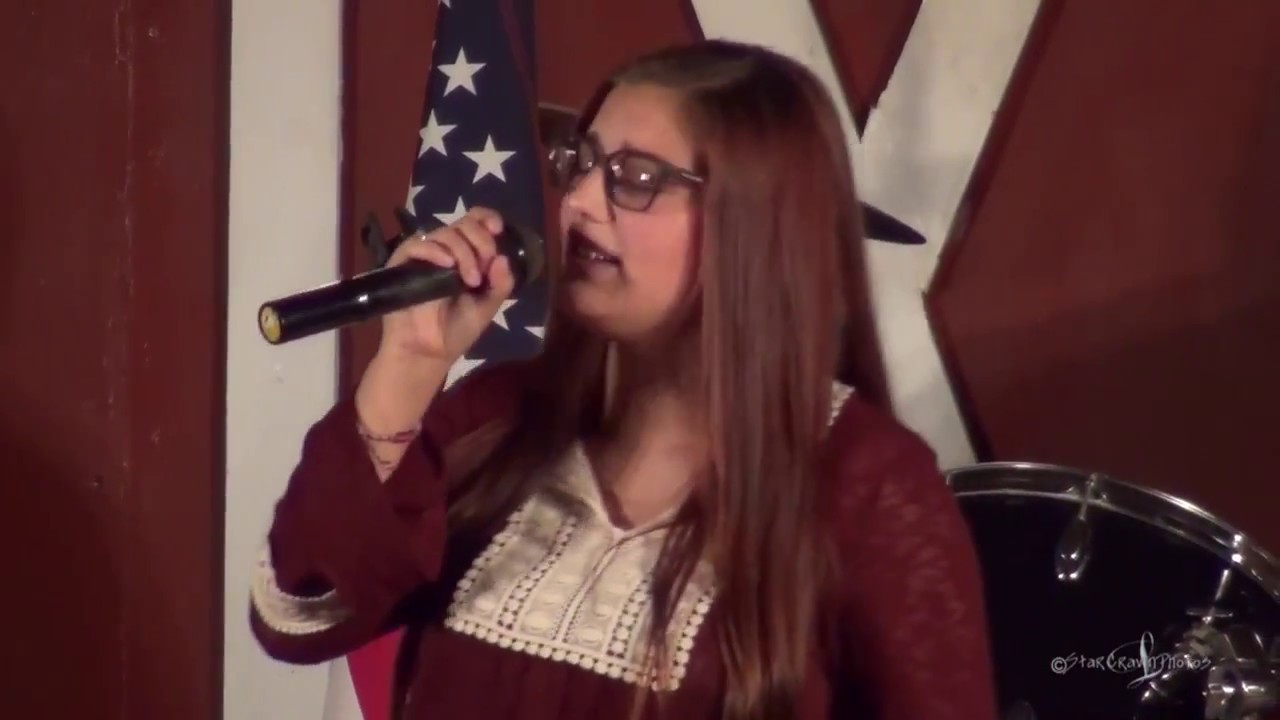 Brooke Mitchell sings In Color at The Gladewater Opry 08 12 17