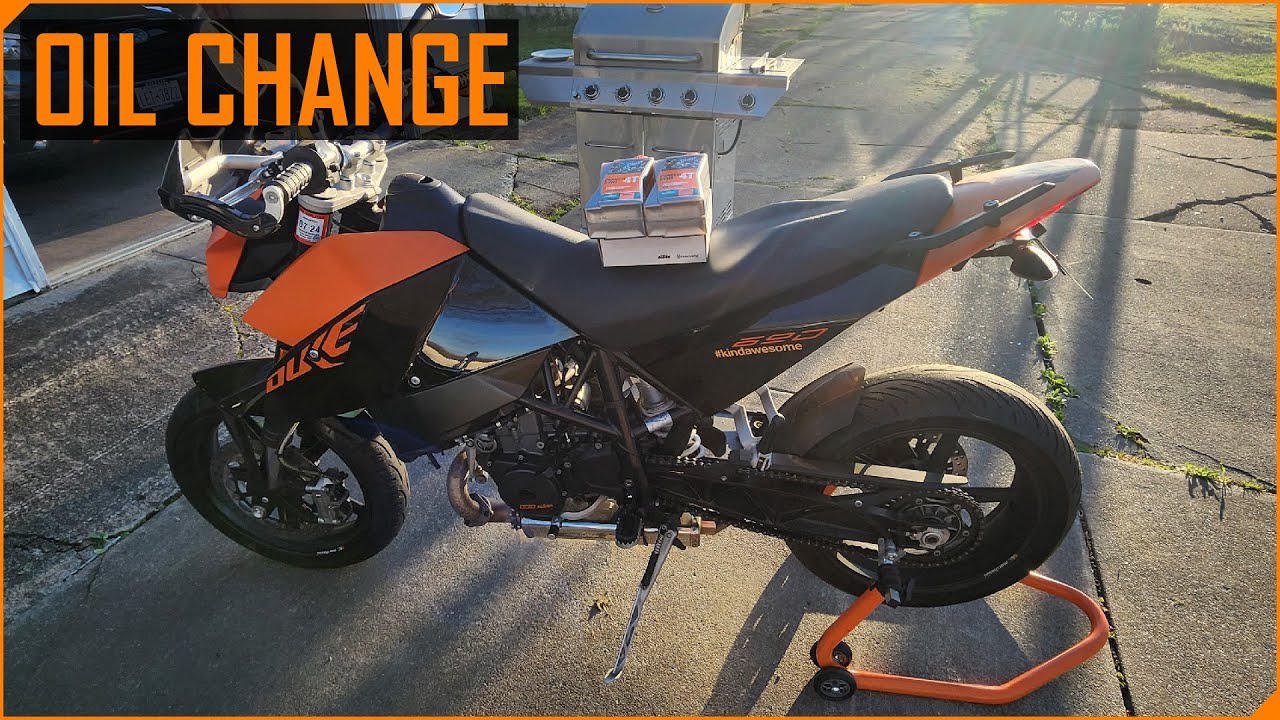 Duke 690 Oil Change | 2009 KTM Duke 690