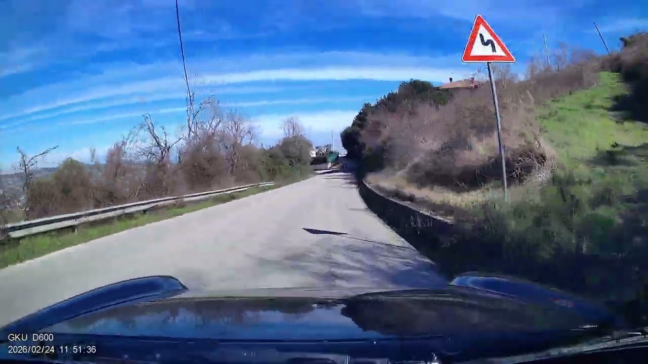 Alfa Romeo Spider drive in Abruzzo, Italy 2 of 2