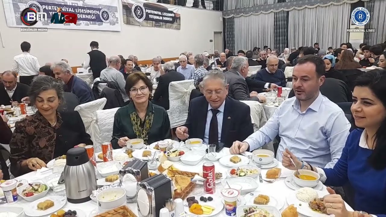 PERTEVNİYAL LİSELİLER İFTARDA BULUŞTU