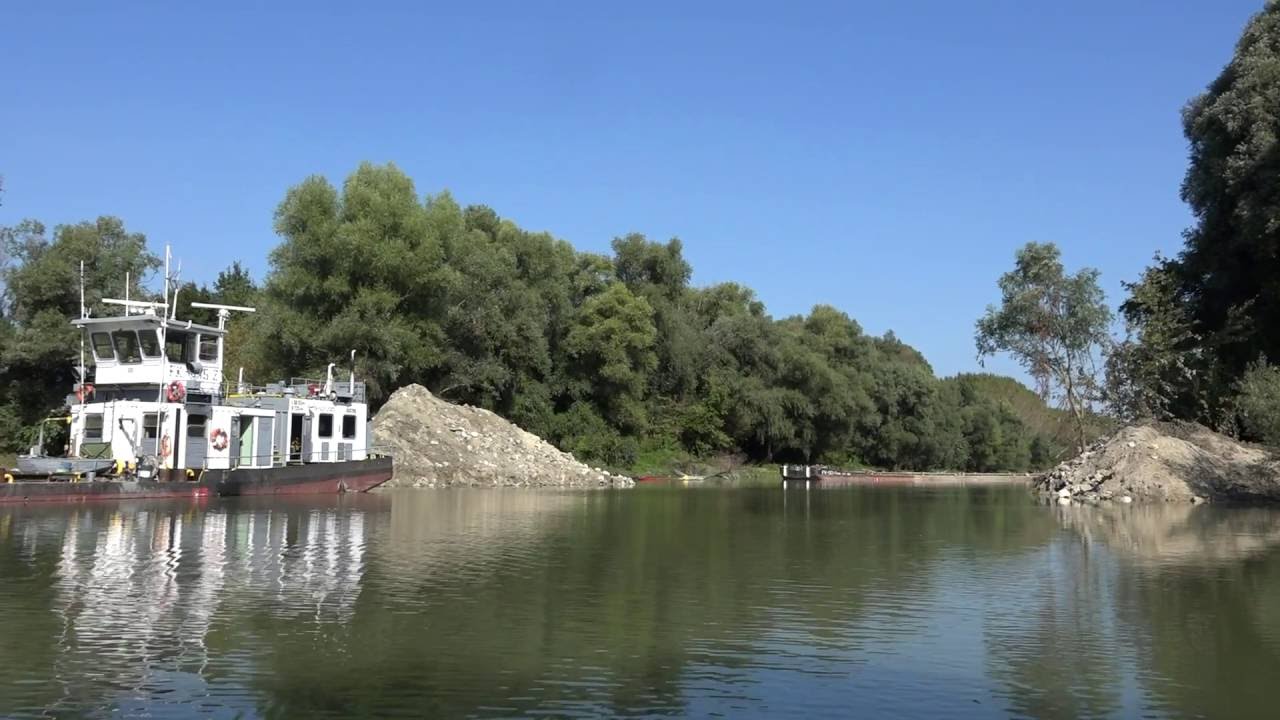 Dredging in Adony (Hungary) (HD 1080p) #mrdfi