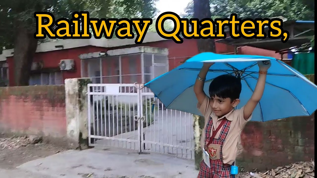 Railway Quarters||Railway Quarters Kaisa Hota Hai|| बनारस का B.L.W Quarters ka Tour||indian railway