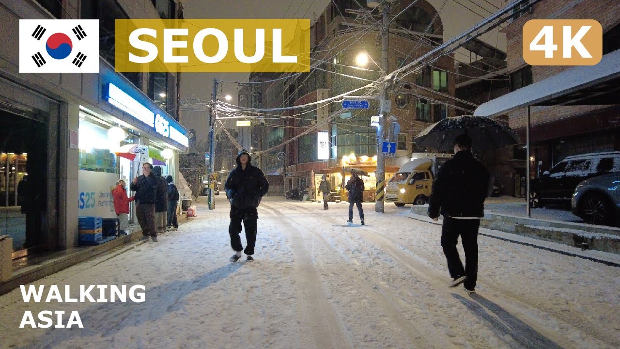🇰🇷 South Korea, Seoul: Winter Walk with First Snow in Mangwon-dong Area - 4K