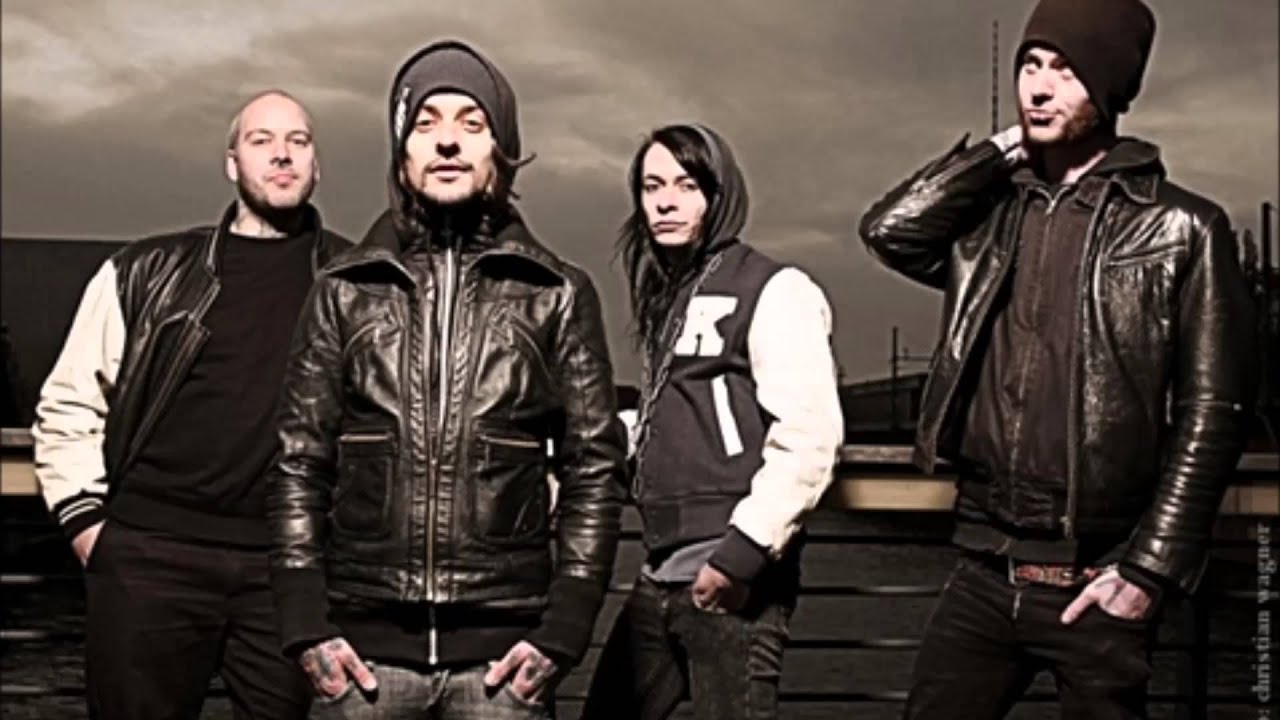 RADIO DEAD ONES - RADICAL CAPITAL (True Rebel Records)