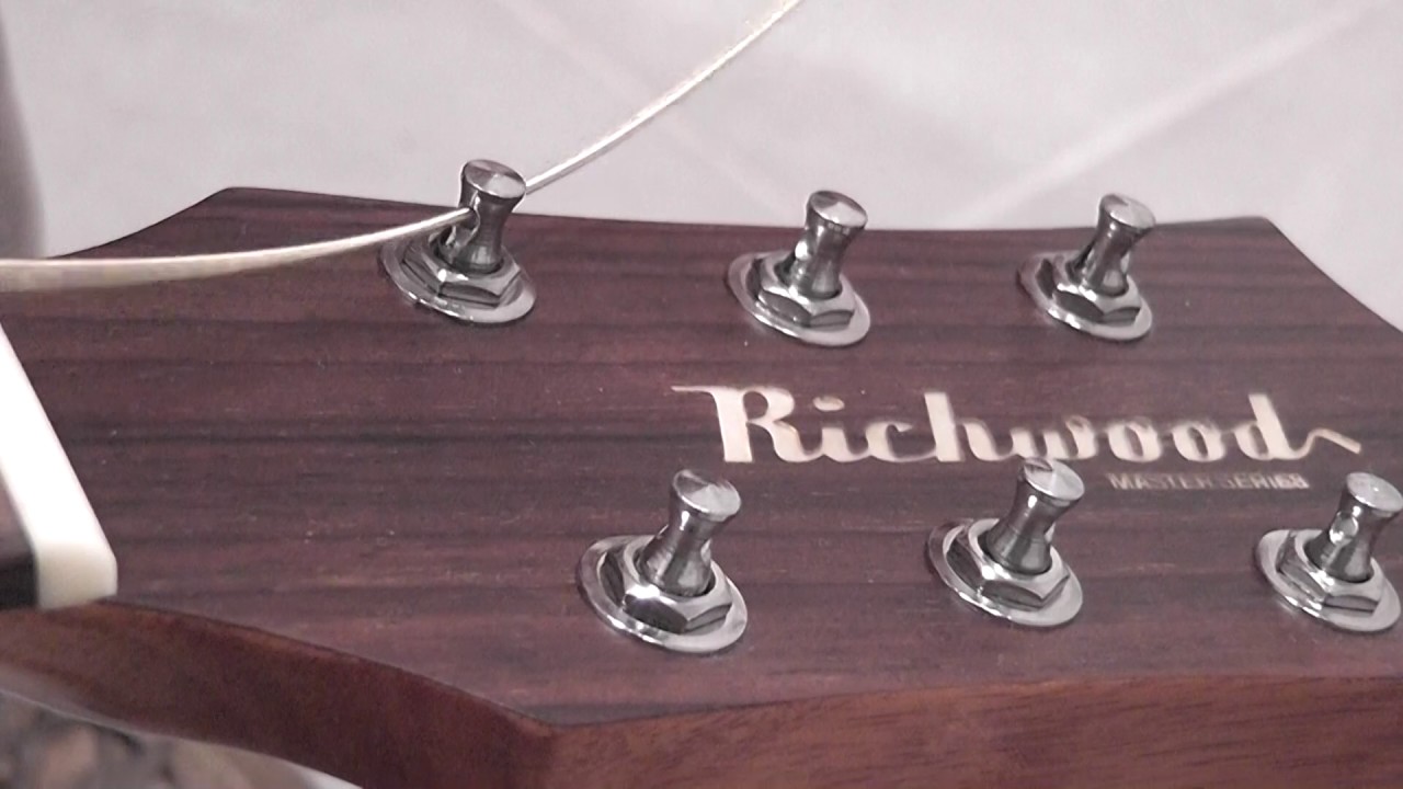 Cambio Corde Chitarra Acustica