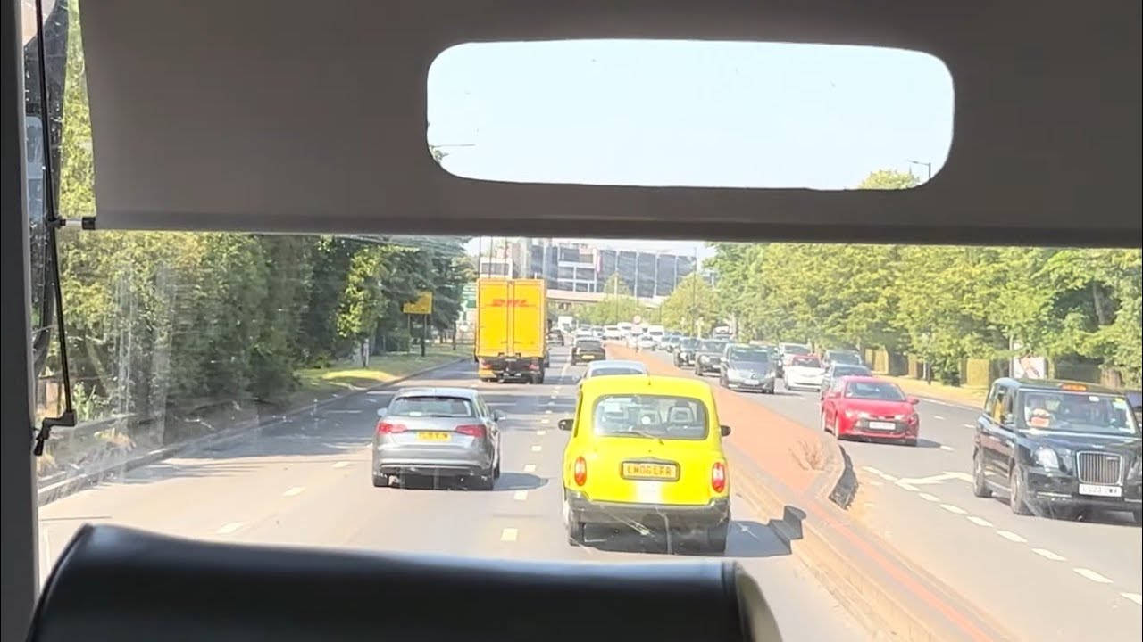 🇬🇧 NATIONAL EXPRESS BUS RIDE FROM LONDON TO BASINGSTOKE, 4K60