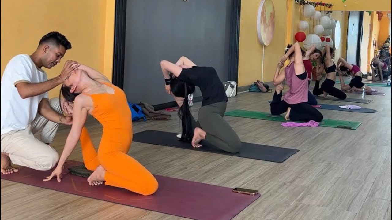 Advanced Back bend yoga 🧘‍♀️