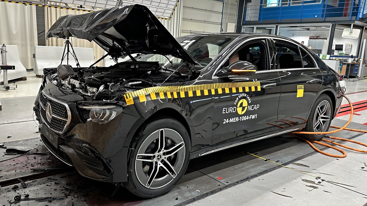 2024 Mercedes-Benz E-Class W214 CRASH TEST | ★★★★★
