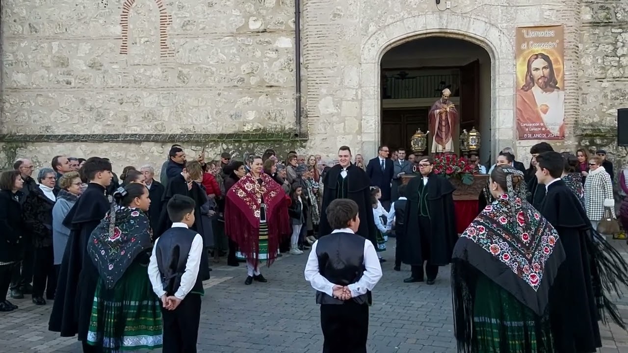 San Blas, patrón de Fuensalida. Salida de su procesión y jota
