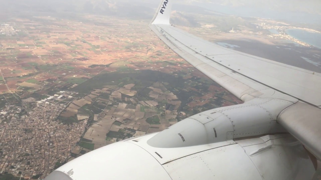 Ryanair Scenic Approach & Landing At Palma De Mallorca [HD/60fps]
