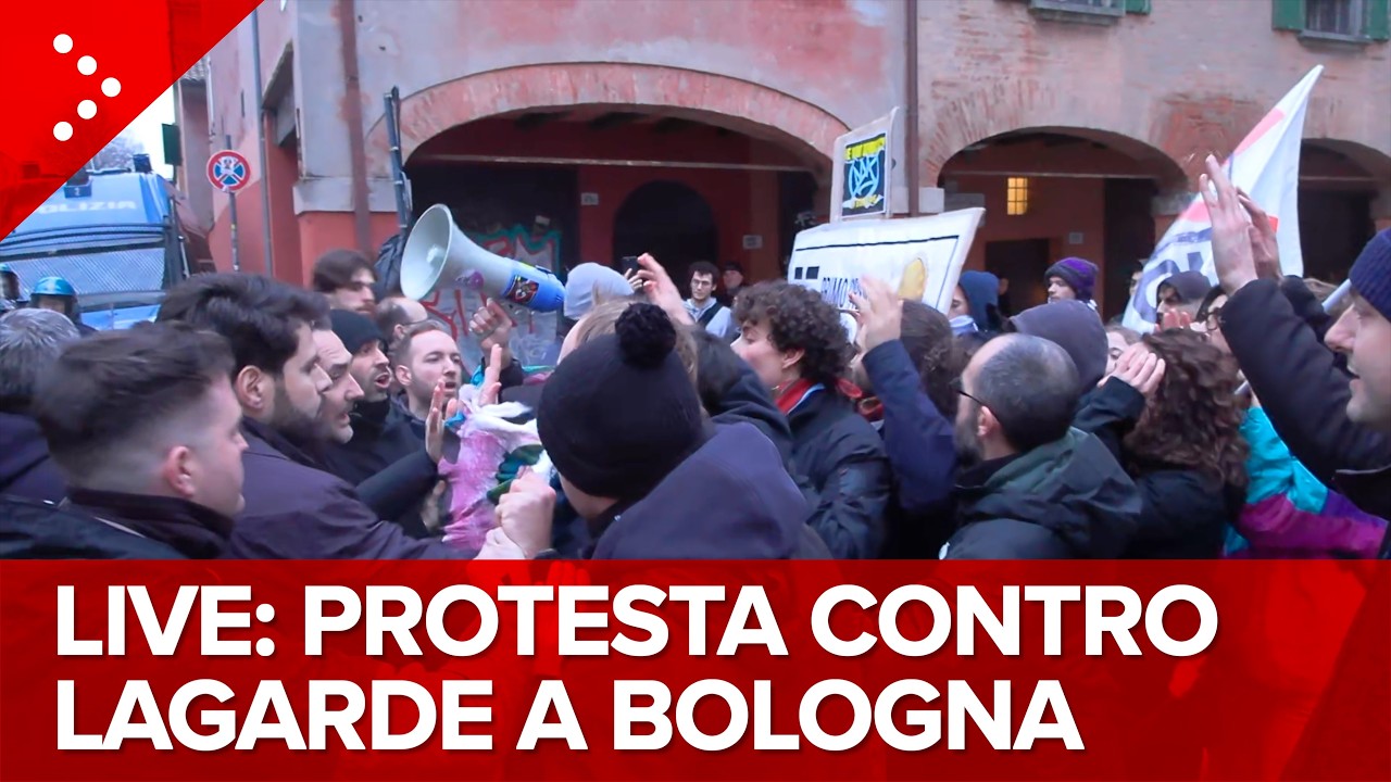 LIVE Presidente BCE Christine Lagarde a Bologna, protesta dei collettivi: diretta video