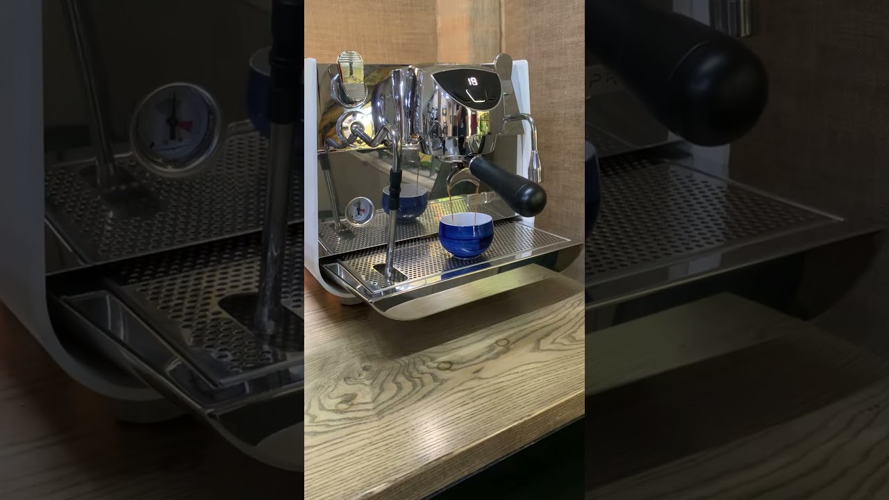 Nhỏ m&agrave; chất - m&aacute;y pha c&agrave; ph&ecirc; Victoria arduino eagle one prima 😎 #coffee #mayphacaphe #fyp