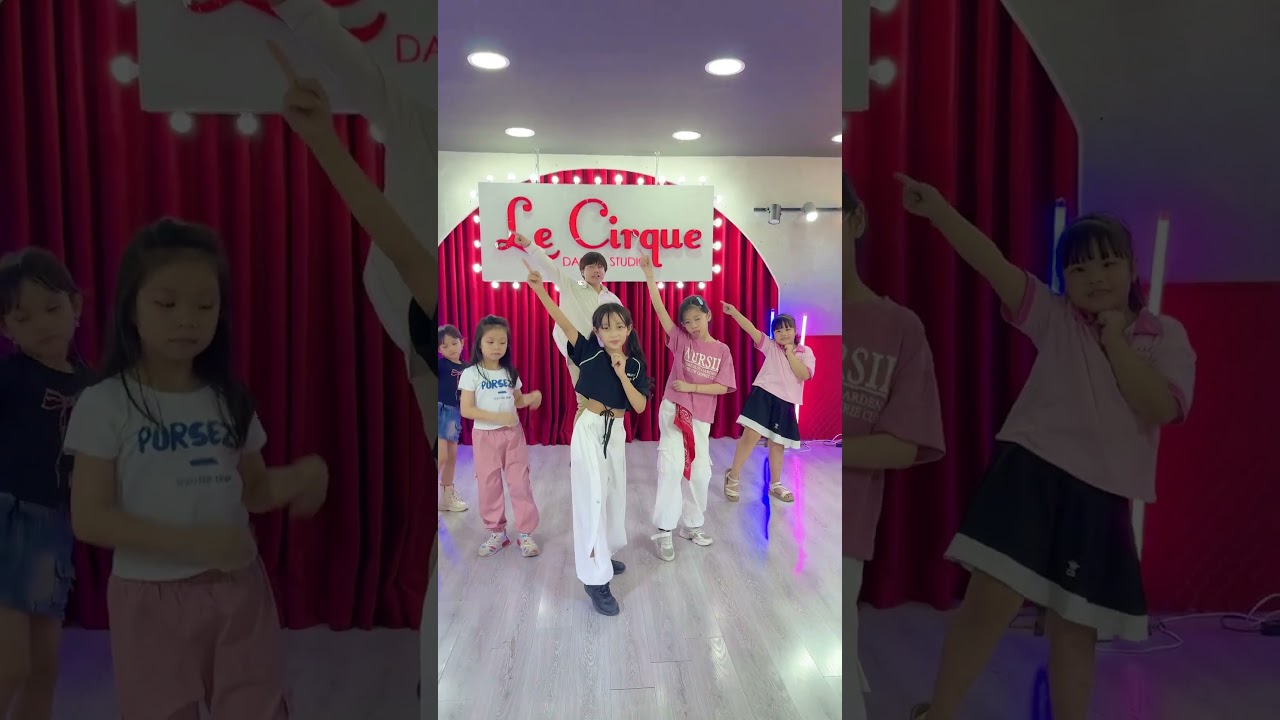C&aacute;c bạn chọn Team n&agrave;o? | Trend tắt đ&egrave;n nhảy Tiktok | Follow me #trending