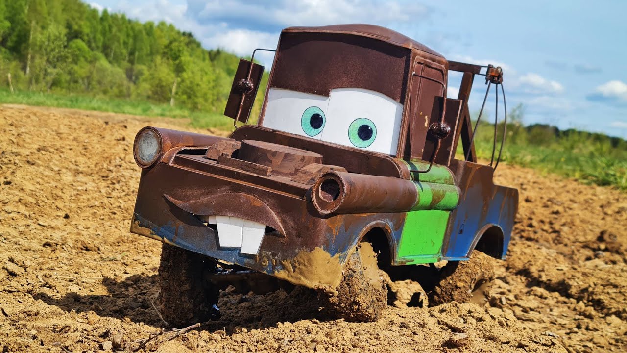 Да, это огромный МЭТР на РАДИОУПРАВЛЕНИИ 4x4 ... Собрал, покрасил и пробую на бездорожье.
