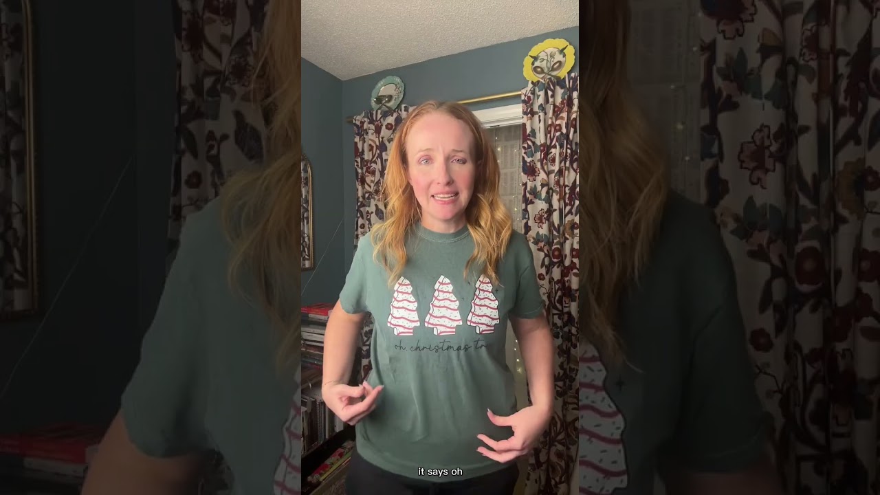 You need to represent this Christmas with this super cute tshirt!! 