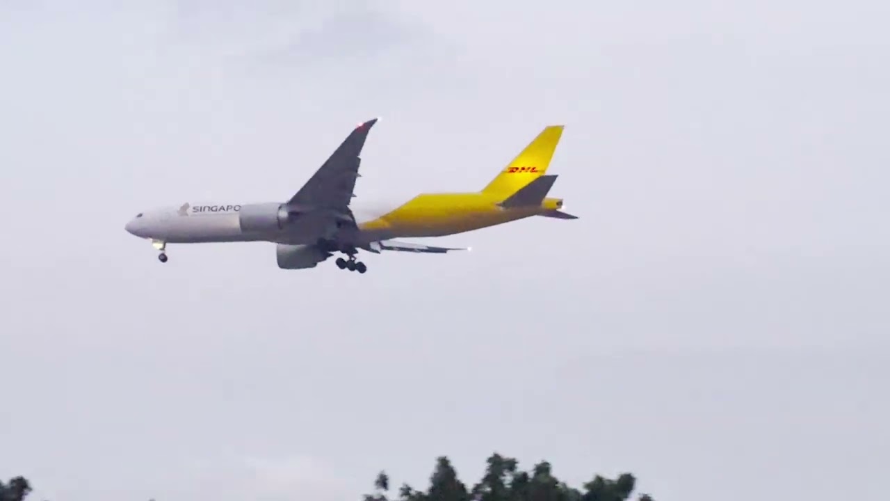 8 Minutes of WSSS (Singapore Changi Airport) Plane spotting