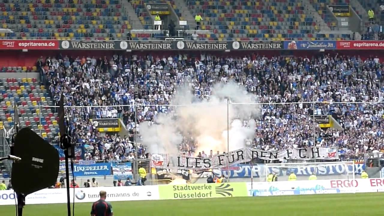 Fortuna Düsseldorf  Hansa Rostock - Pyro Rauchbomben + Spielabbruch - 09.05.2010  FCH  F95