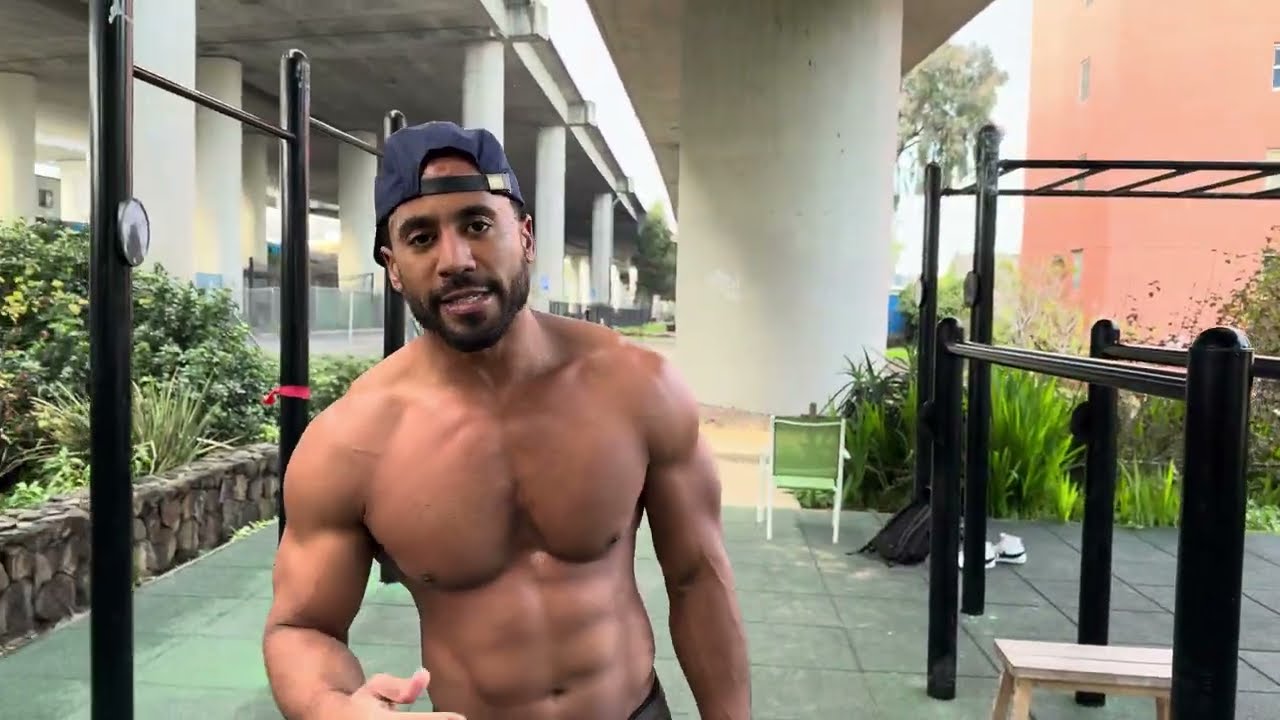 25 Muscle Ups 25 HSPU 25 chest to bar pulls and 50 dips
