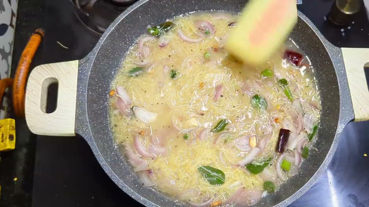 சேமியா உப்புமா/தேங்காய் சட்னி(semiya upma recipe in tamil) 
