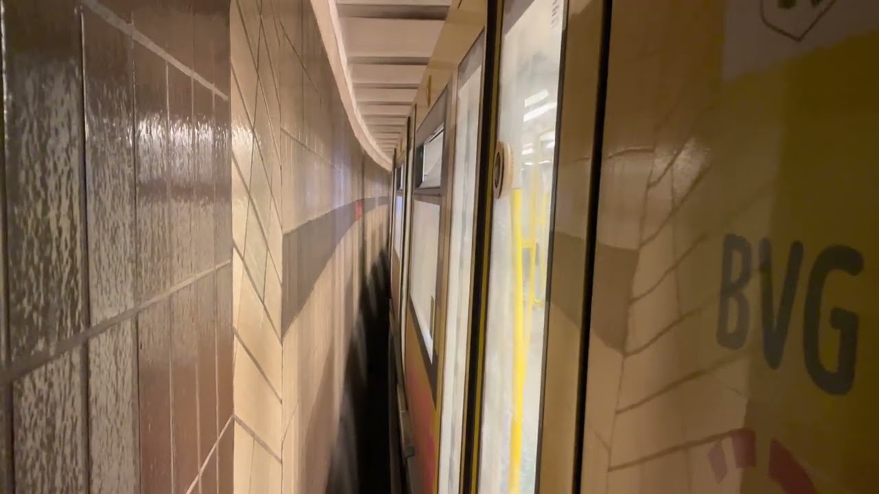 U-Bahn Berlin - Zugansage HK richtung Theodor-Heuss-Platz U2