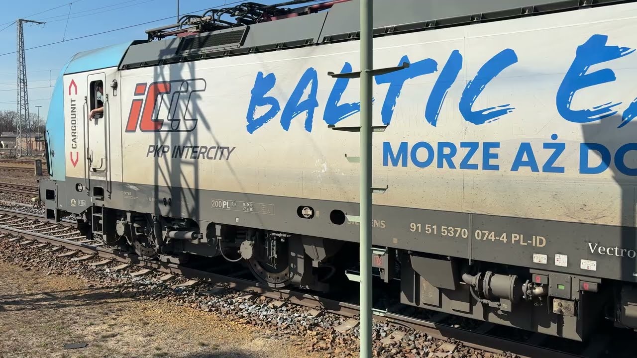 370 074 | Abfahrt EC 132 
