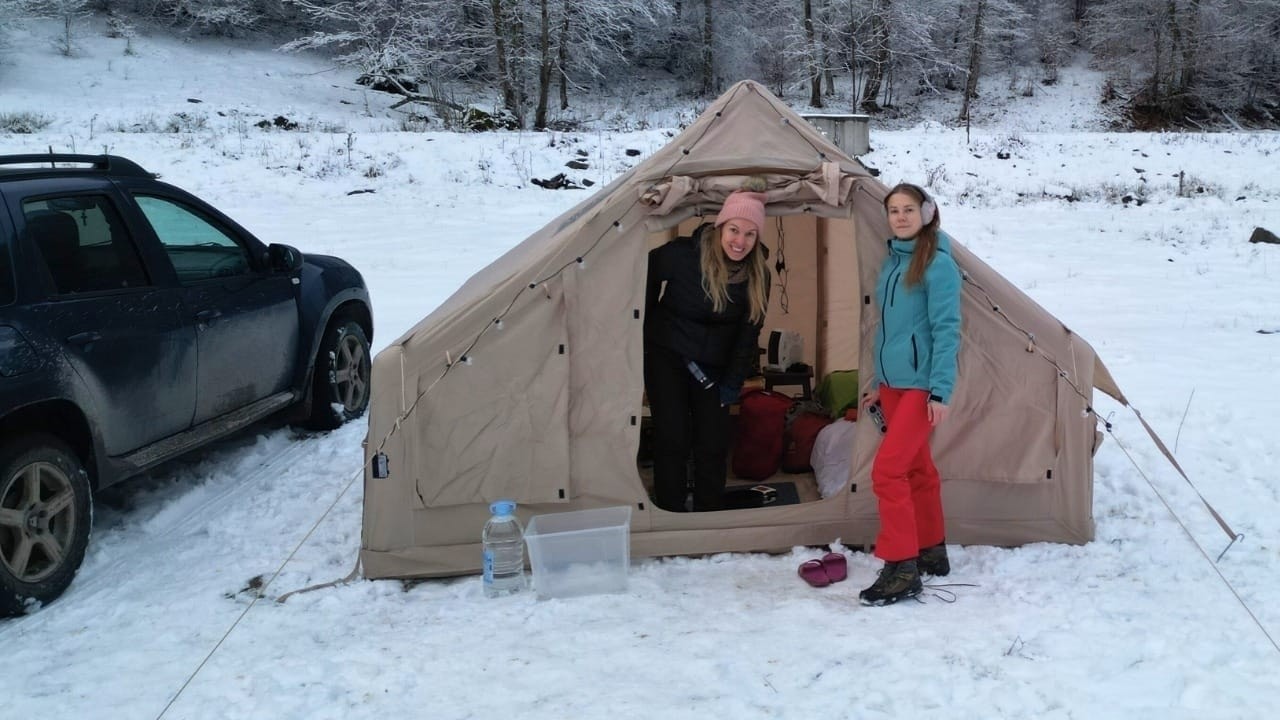 Am Campat Iarna la -10°C… Doar Noi Două