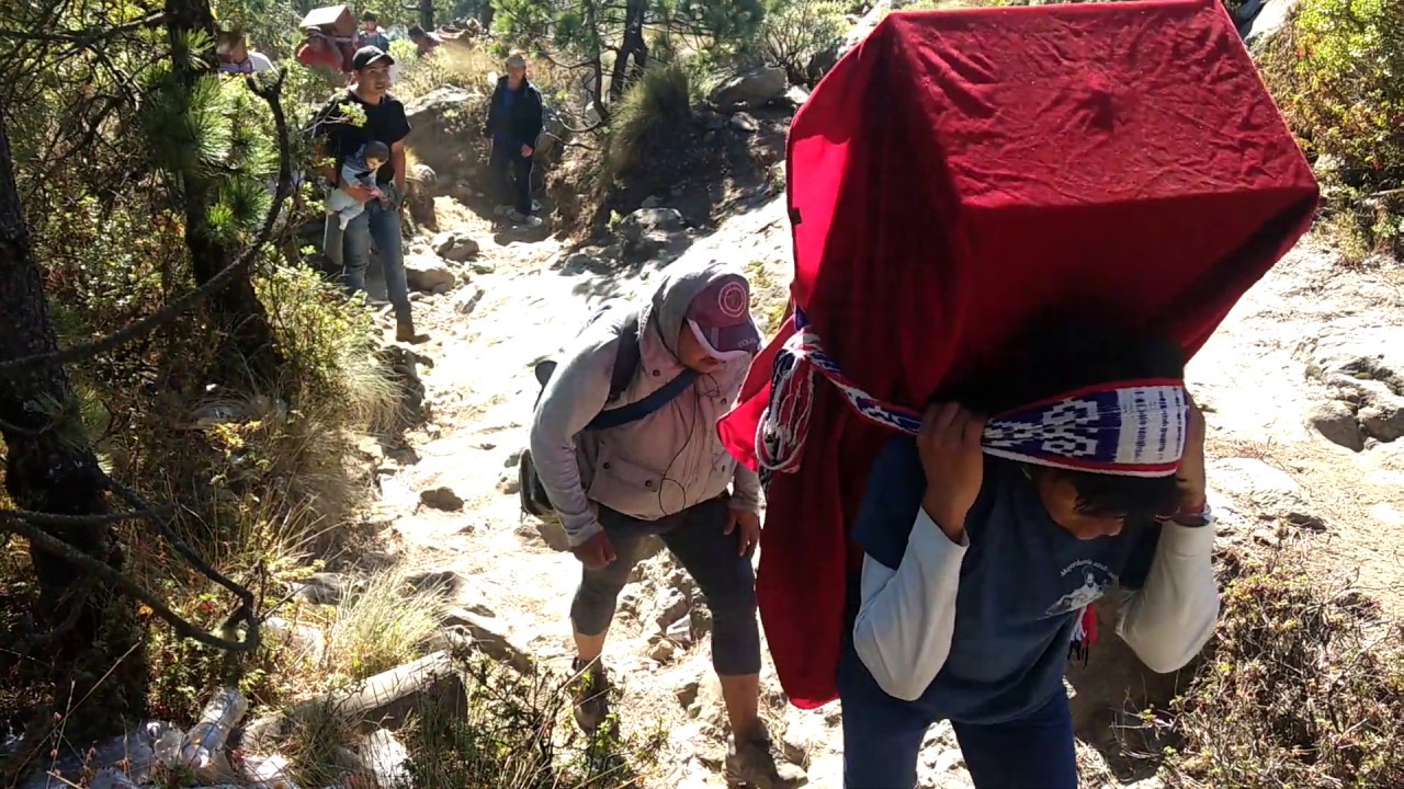 De regreso a casa después de visitar el Santuario del Sr de Chalma 2 de 4