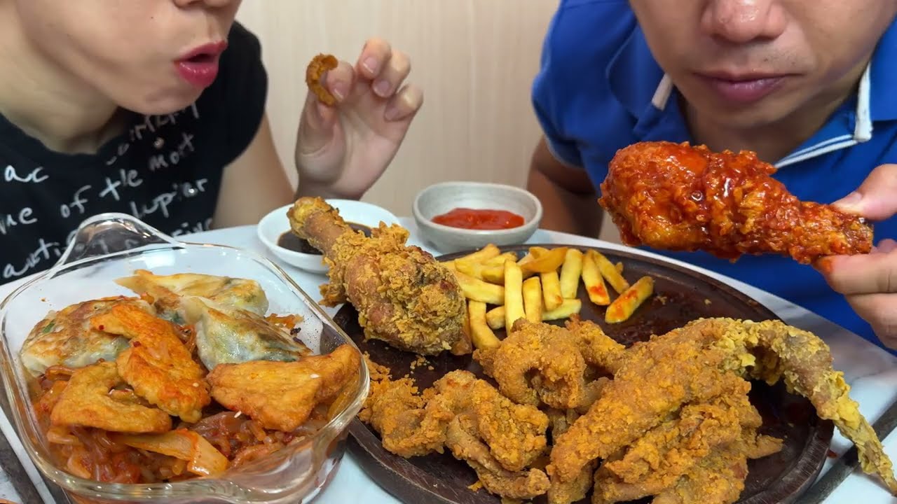 ASMR Mukbang | Spicy Noodles + Spicy vs Crispy Fried Chicken (Eating Sounds)