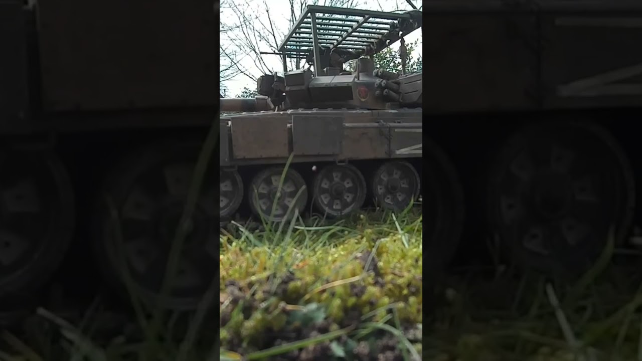 Russian Z tank with cope cage  hit by Javelin missile #military #tank
