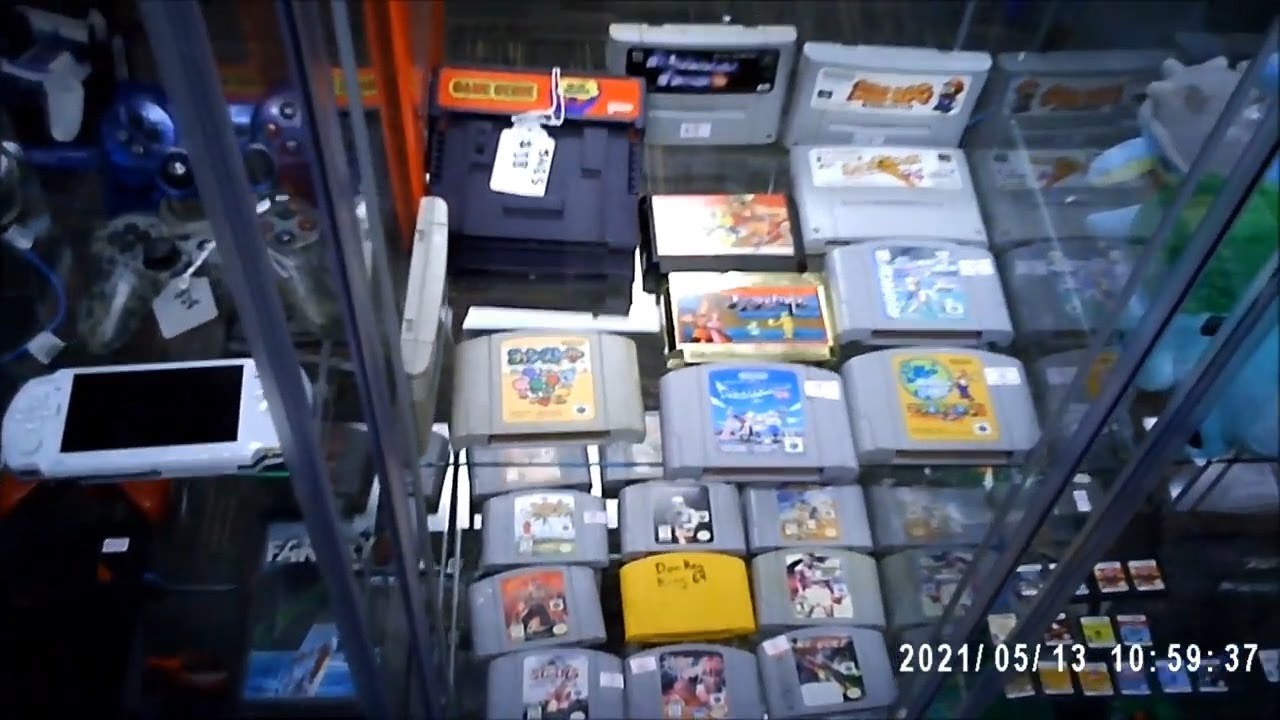 Visiting a New Retro Video Game Store in 2021