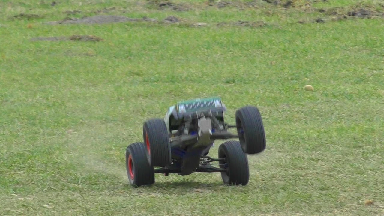 ТЕСТ-ДРАЙВ TRAXXAS E-MAXX НА РАЗВАЛИНАХ СТАДИОНА. RC CAR