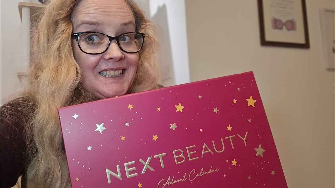 Next Beauty Advent Calendar unboxing