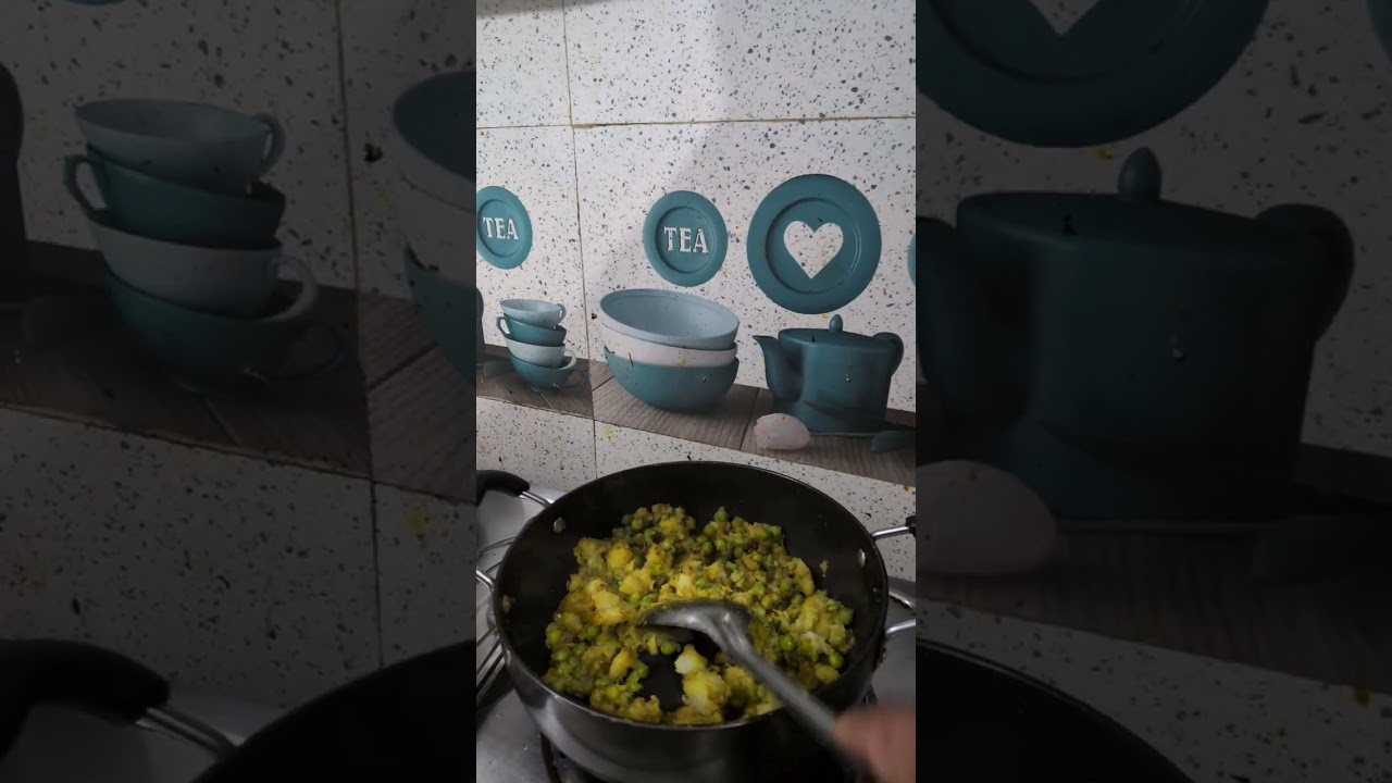 Aaj nasta kuch khas hai mater aalu s bnaya kuch nya# foot# lover# bhukkad# cooking# lover# subscribe