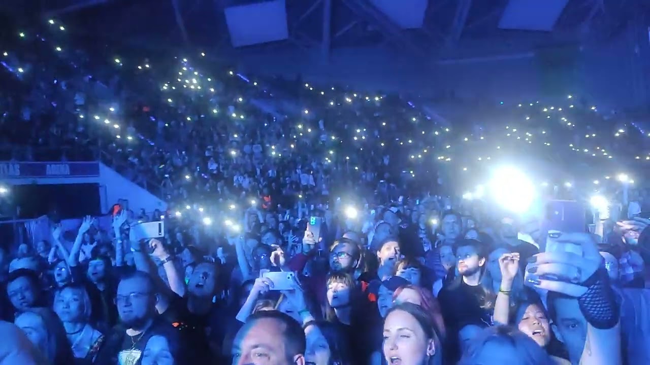Avril Lavigne - I'm With You (30/04/2023 Łódź, Poland)