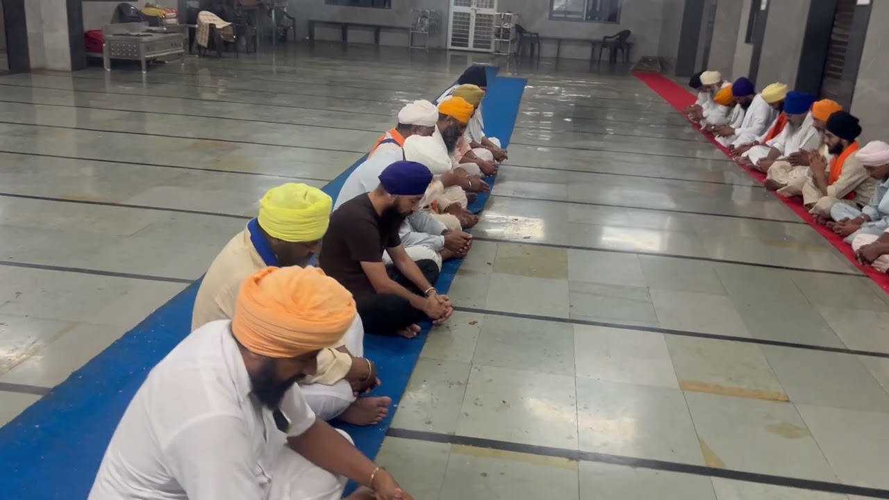 Langar Sahib Shri Waheguru Guru Nanak Mansarovar   Ashram Akurdi 