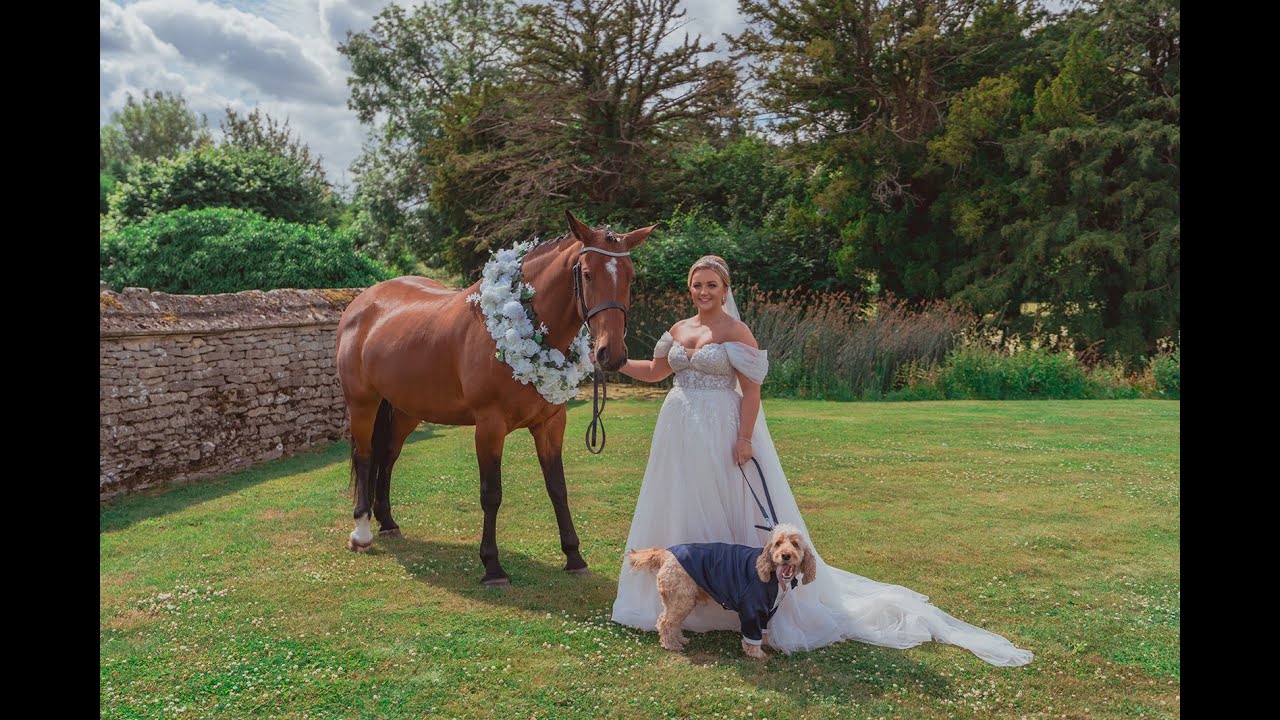 Caswell House / Oxford, UK / Wedding Photographer Caswell House 💕