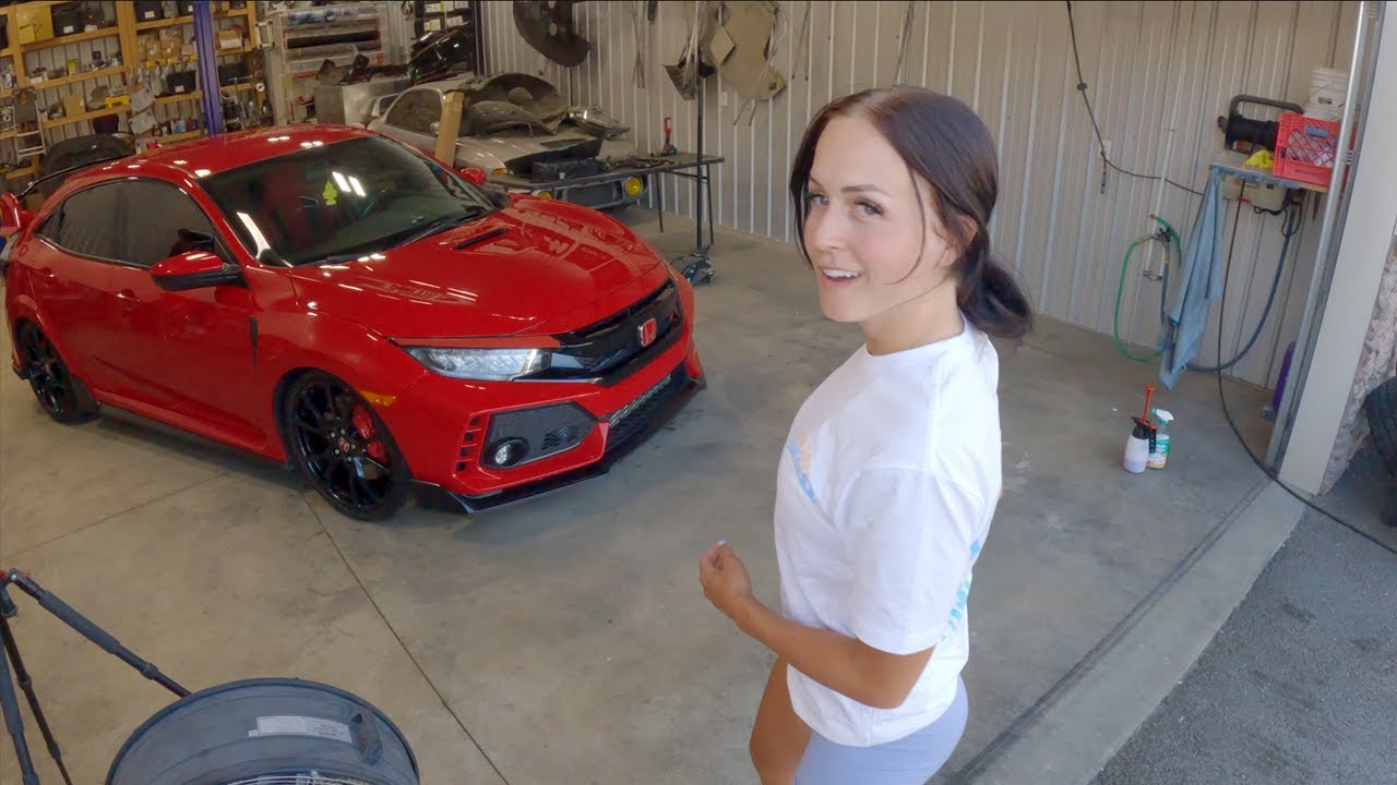 Бобби теперь поклонница Honda (представлен новый Type R!)