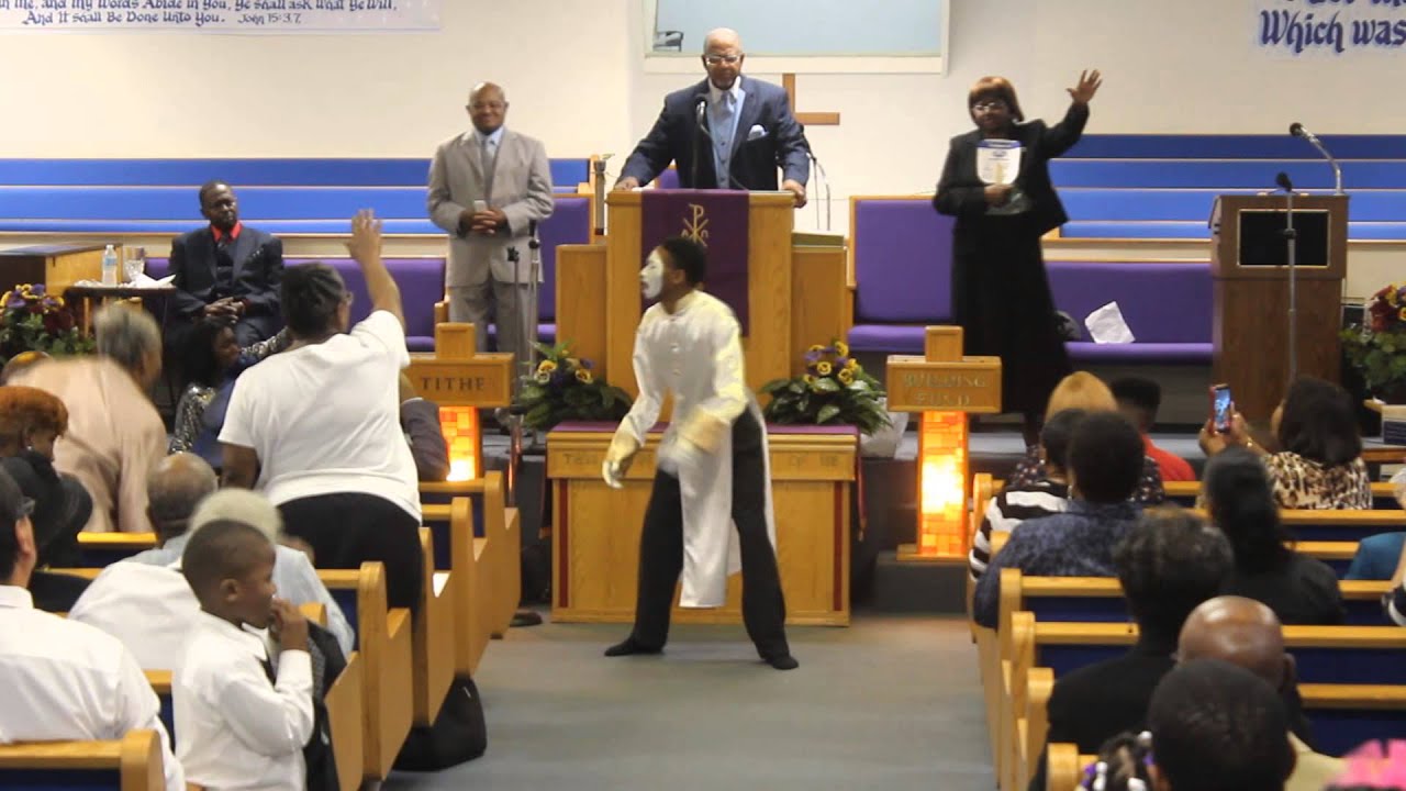 Minister Ta'Sean McKinley Ministering to 