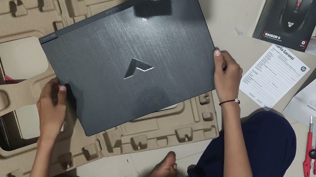 Unboxing - HP VICTUS 15 - RTX 3050 - Ryzen 5 8645HS 8GB DDR5 144Hz