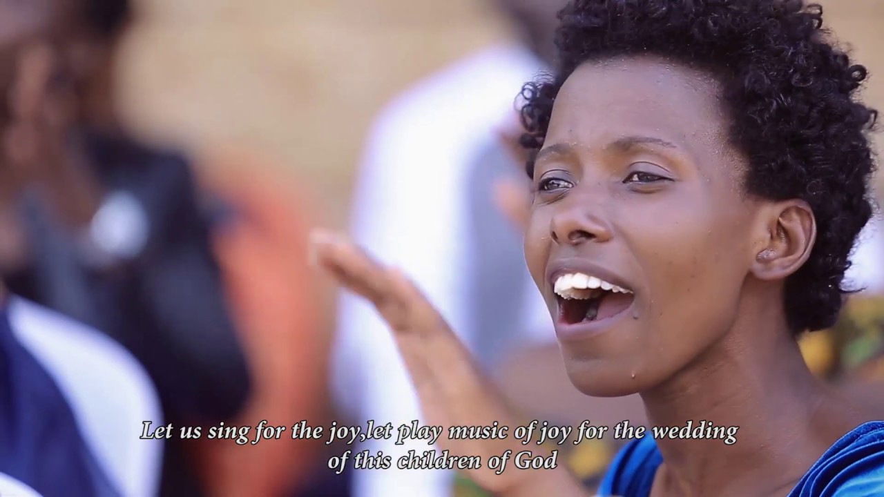 Umubavu by Abiringiye Family Choir Full HD 2020