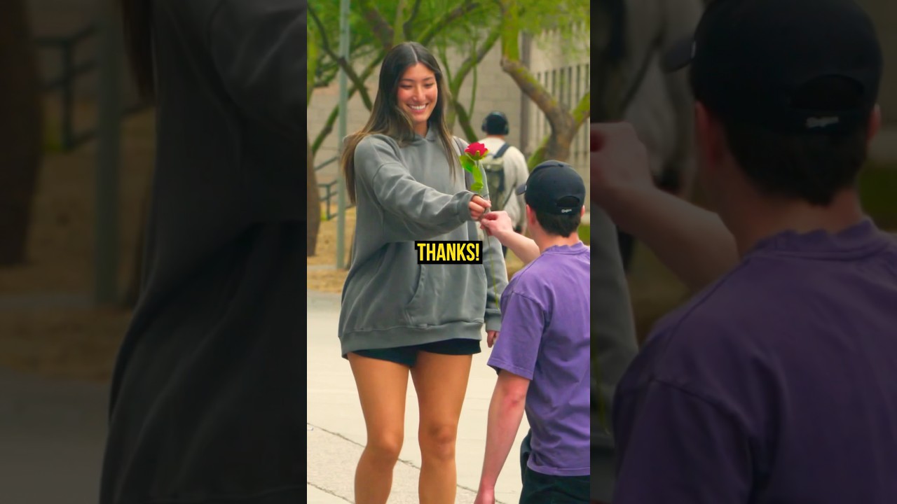 She was shocked at his pickup line..🤯❤️ #twins #rizz #pickuplines #dejavu #arizonastateuniversity