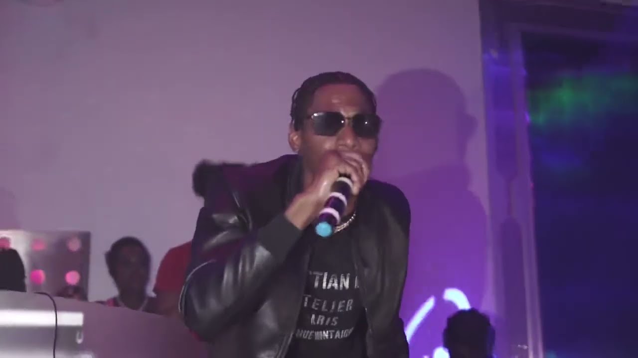 Mavado & gullyside came out to support gully artist JAY-A performance @ CAKE & SIP ft Flexx & Bencil