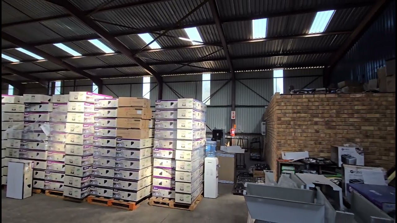 6,225m2 Warehouse on a 17,446m2 Stand