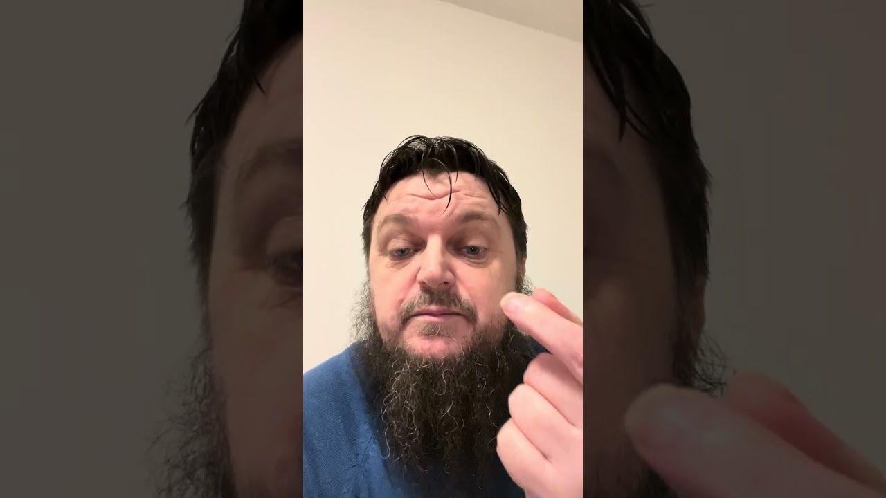 Agjeroni, por namazin  mos e harroni , mos e neglizhoni  , eshte  obligim para ramazanit