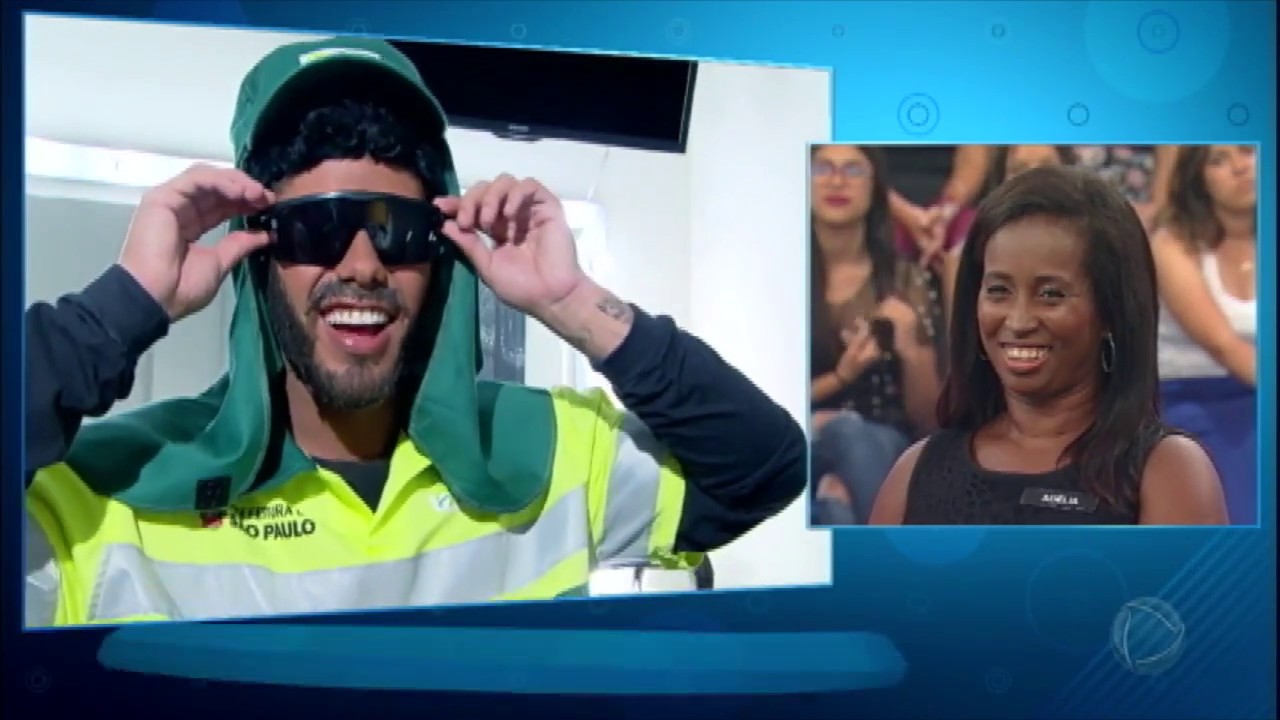 Zé Felipe se veste de gari para cumprir desafio
