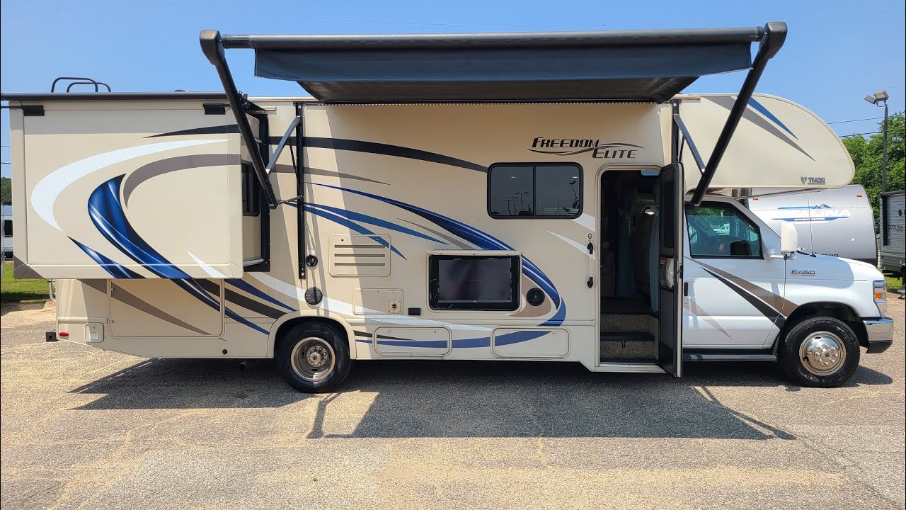 Pre-Owned 2018 Thor Freedom Elite 28FE Class C motorhome