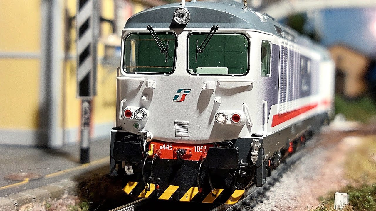 D445 INTERCITY PIKO Sound alla testa dell'IC IONICO 564!!! Vedi descrizione!