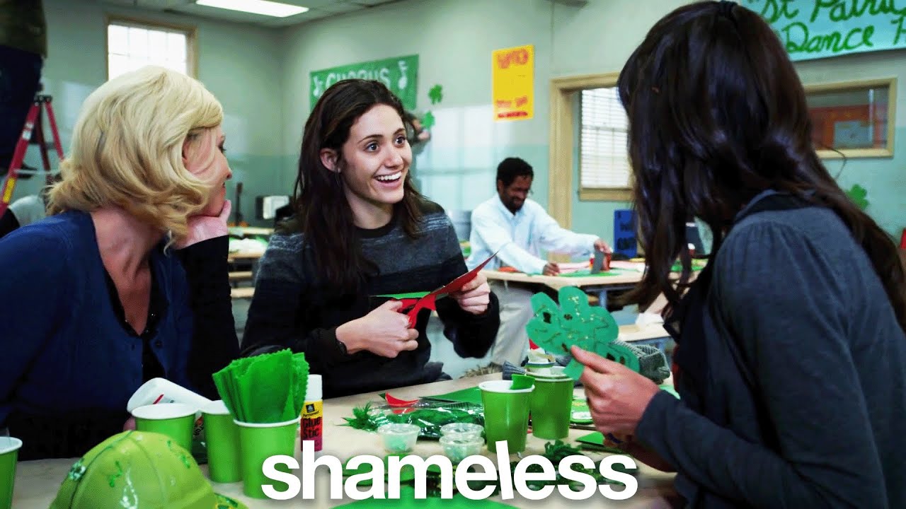 Fiona Disturbs the Condescending PTA Moms | Shameless