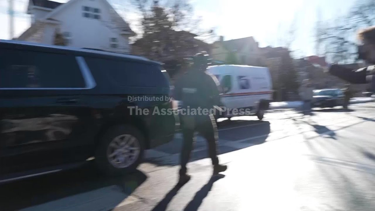 Protesters face off, and chase federal agents from Minnesota neighborhood as tensions flare
